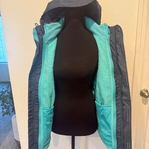 Women's Ski/Snowboard paints and Jacket (Like New)